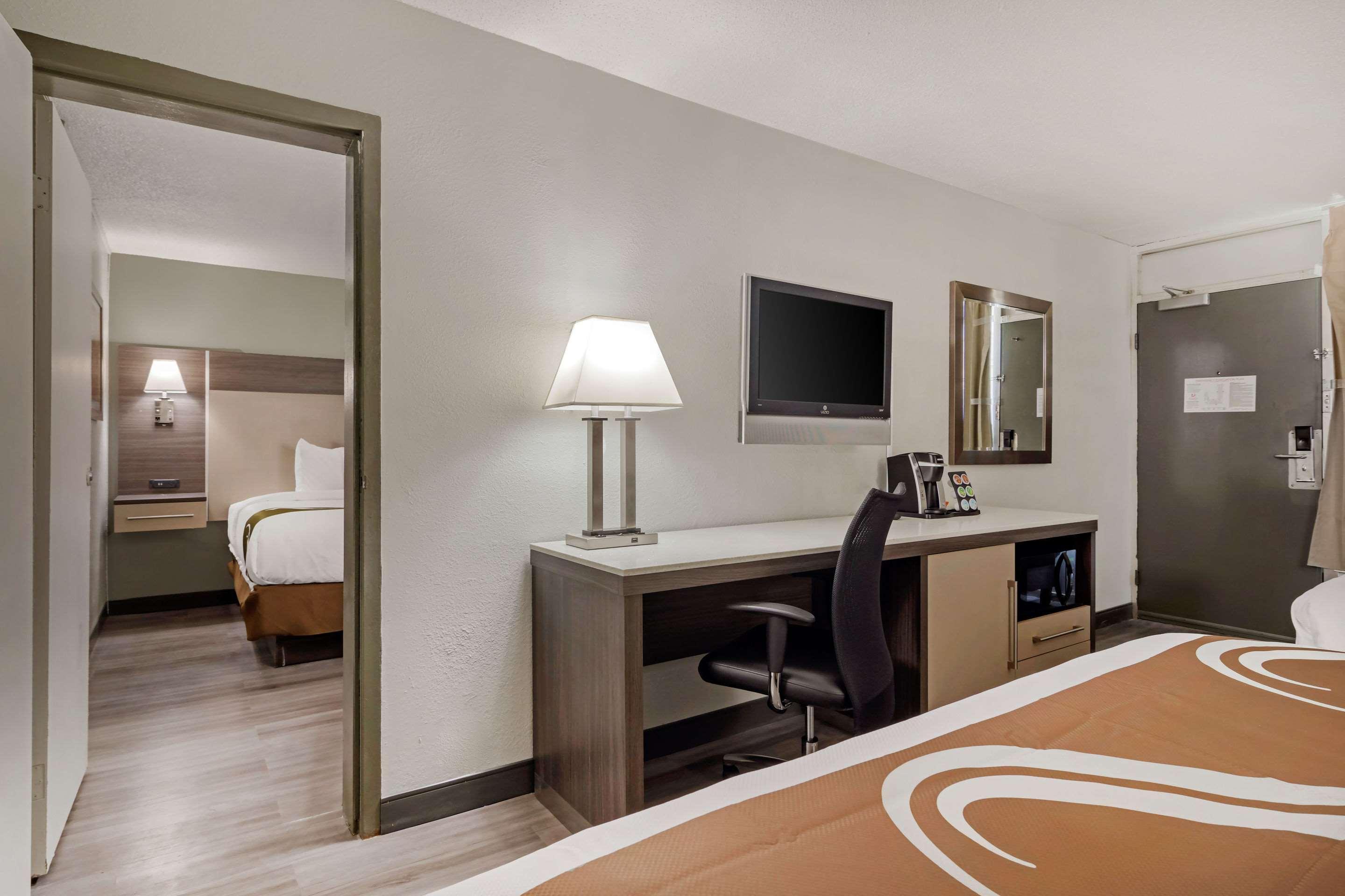 Quality Inn & Suites Картерсвилл Экстерьер фото