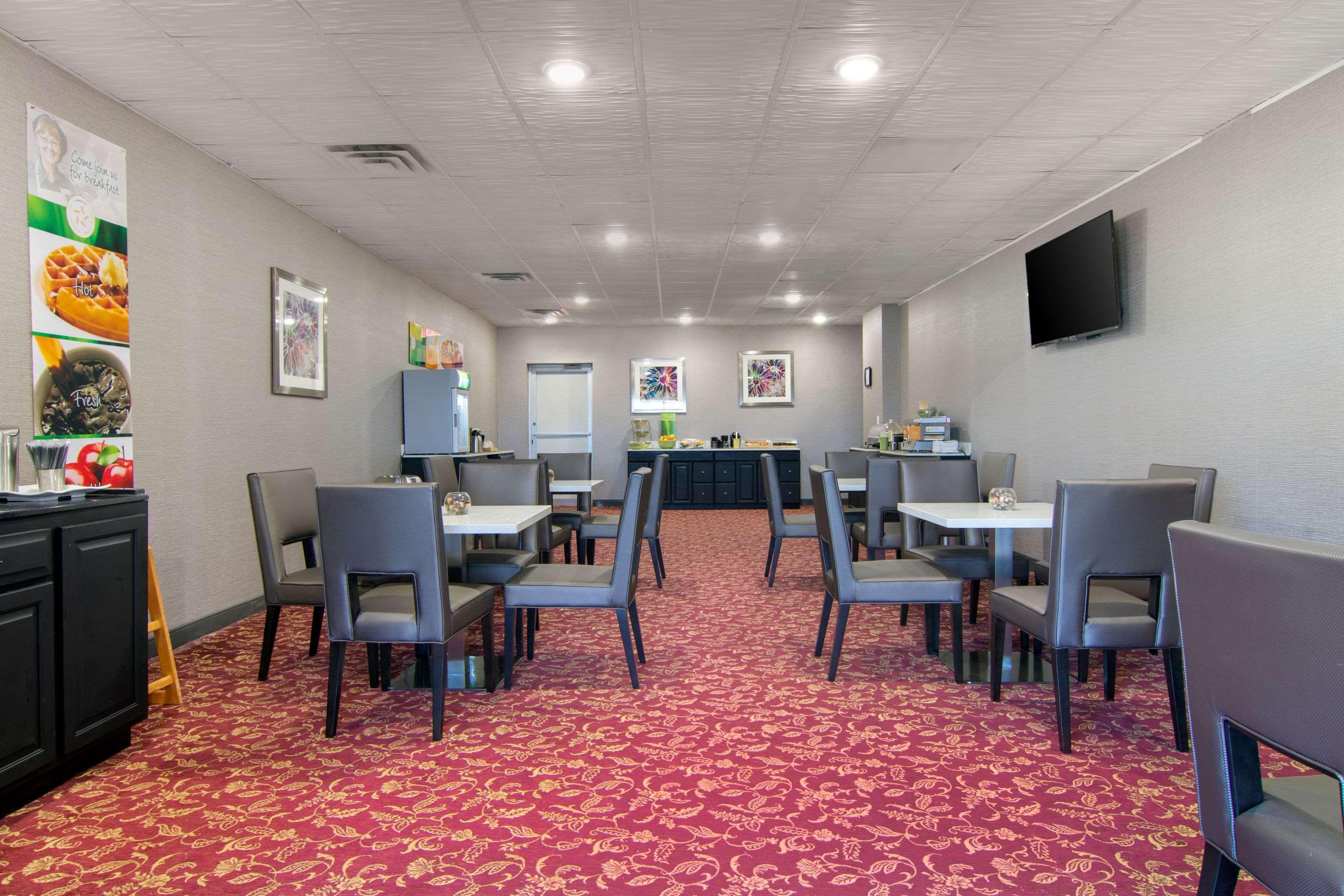 Quality Inn & Suites Картерсвилл Экстерьер фото